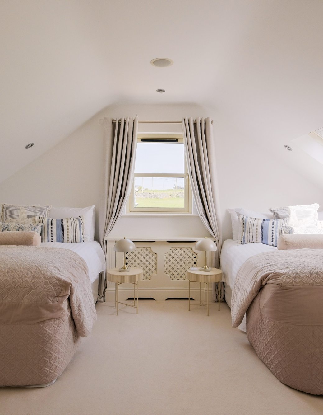 Dormer twin bedroom at Howard's Way